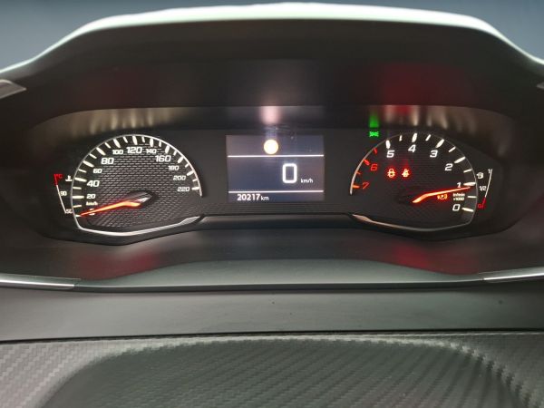 peugeot-208-2025-gasolina-1199cc