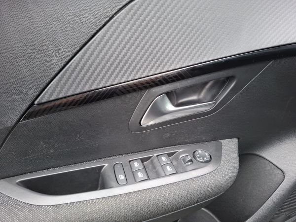 peugeot-208-2025-gasolina-1199cc