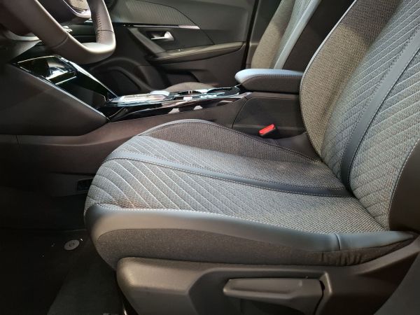 peugeot-2008-2025-gasolina-1199cc