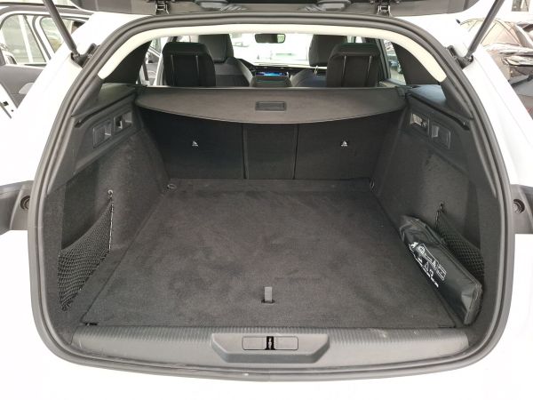 peugeot-308-sw-2025-gasolina-1199cc