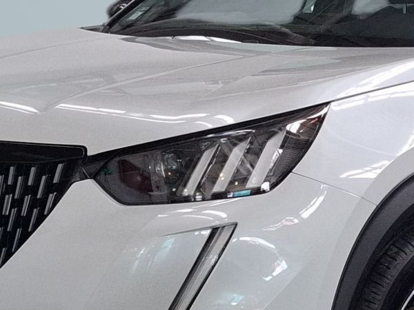 peugeot-2008-2022-gasolina-1199cc