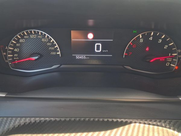 peugeot-2008-2024-gasolina-1199cc