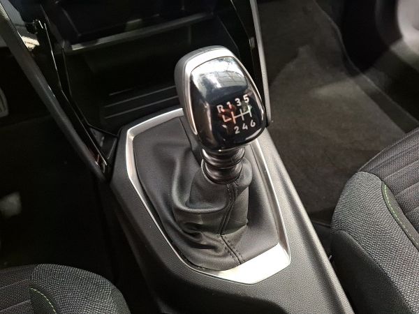 peugeot-2008-2024-gasolina-1199cc