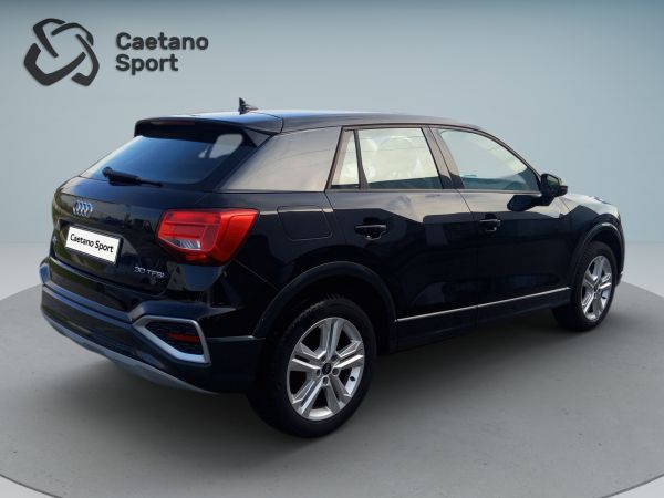 audi-q2-2024-gasolina-999cc