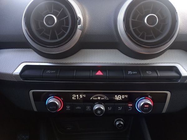 audi-q2-2024-gasolina-999cc