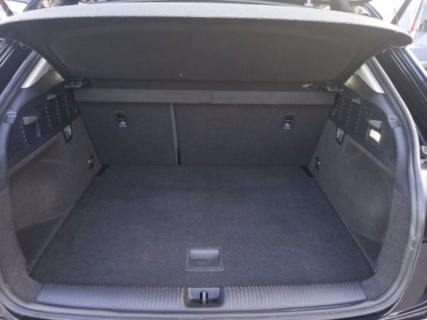 audi-q2-2024-gasolina-999cc