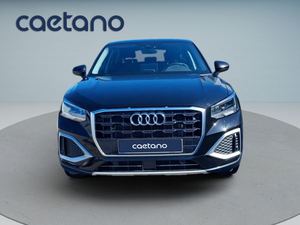 audi-q2-2025-gasolina-999cc