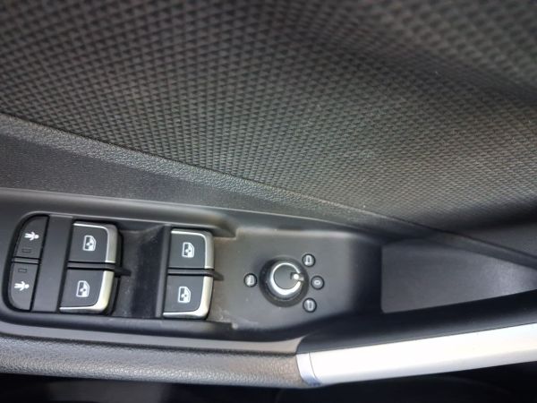 audi-q2-2025-gasolina-999cc
