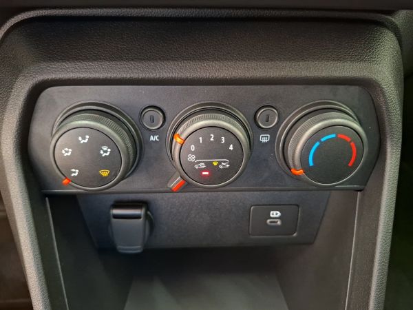 dacia-sandero-2026-gpl-999cc