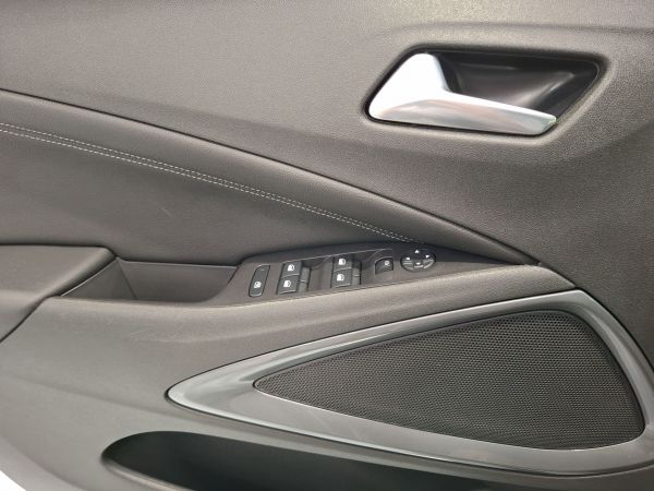 opel-crossland-x-2024-gasolina-1199cc