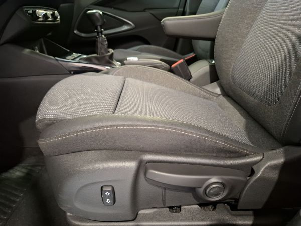 opel-crossland-x-2024-gasolina-1199cc