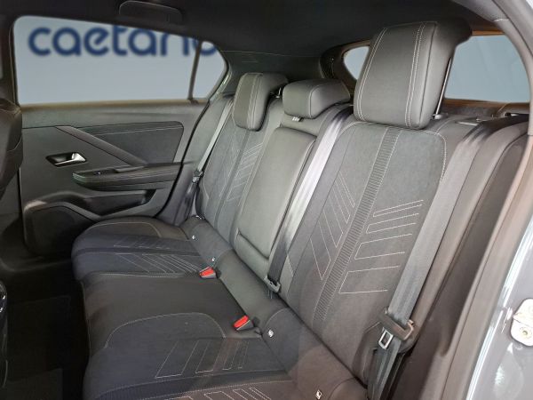 opel-astra-2026-gasolina-1199cc