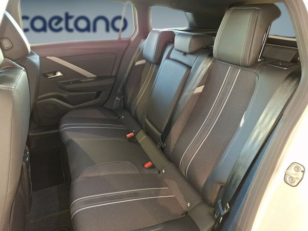 opel-astra-2026-gasolina-1199cc