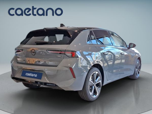 opel-astra-2026-hibrido-1598cc