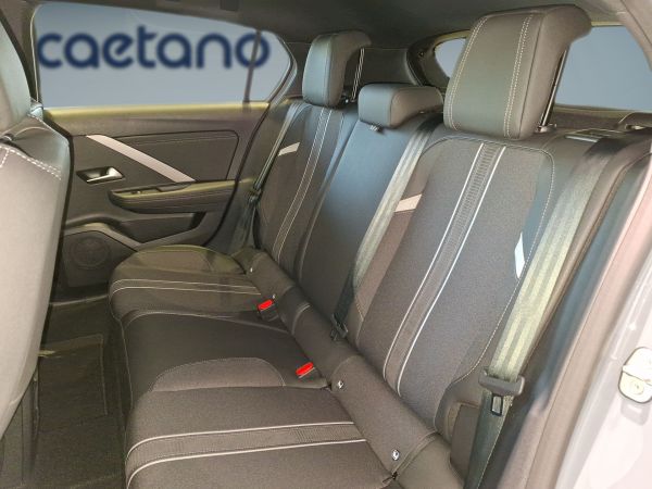 opel-astra-2026-hibrido-1598cc