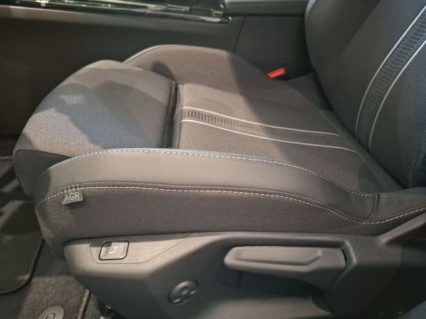 opel-astra-2026-hibrido-1598cc
