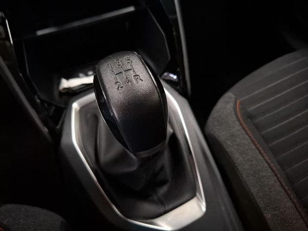 peugeot-208-2021-gasolina-1199cc