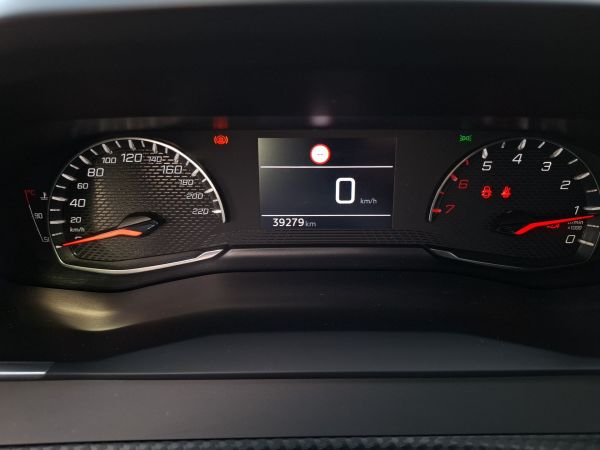 peugeot-2008-2024-gasolina-1199cc