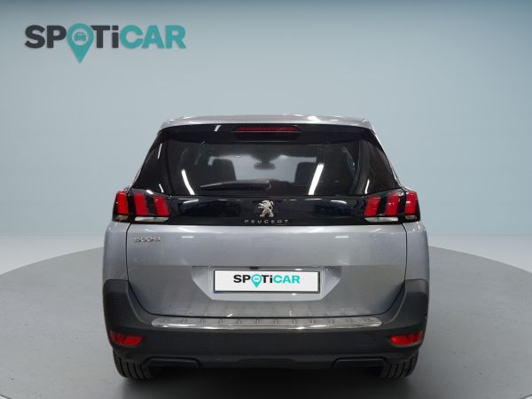 peugeot-5008-2023-gasolina-1199cc