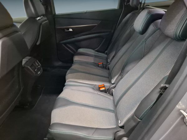 peugeot-5008-2023-gasolina-1199cc