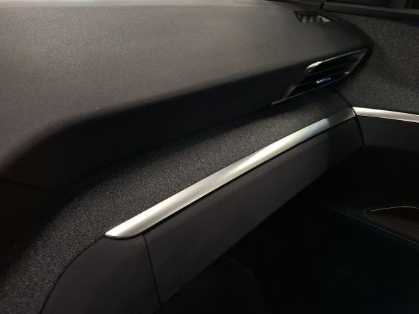 peugeot-5008-2023-gasolina-1199cc