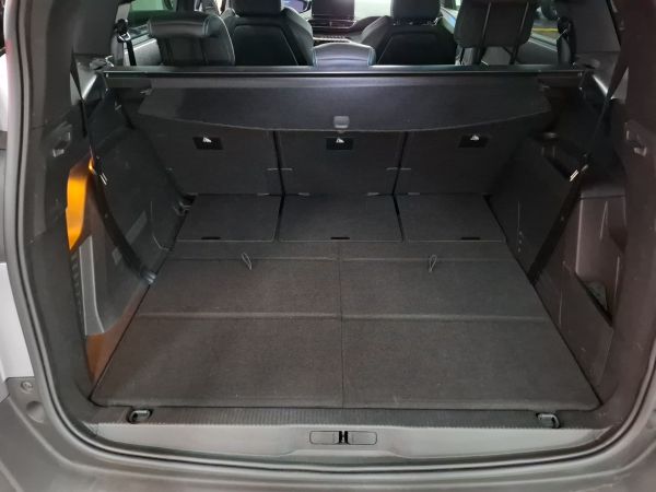 peugeot-5008-2023-gasolina-1199cc