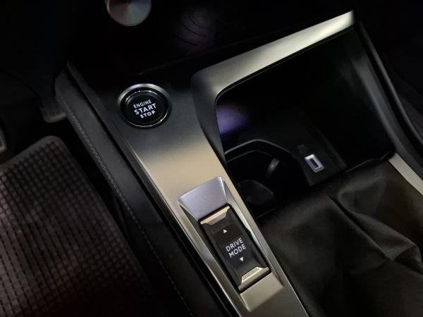 peugeot-308-2022-diesel-1499cc
