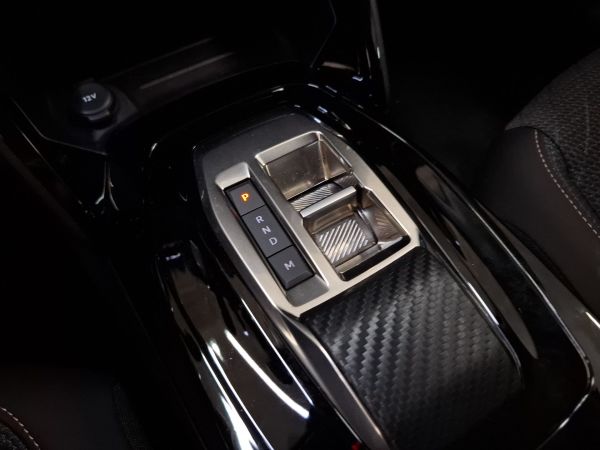 peugeot-208-2025-gasolina-1199cc