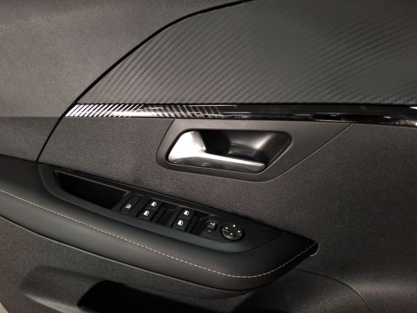 peugeot-208-2025-gasolina-1199cc