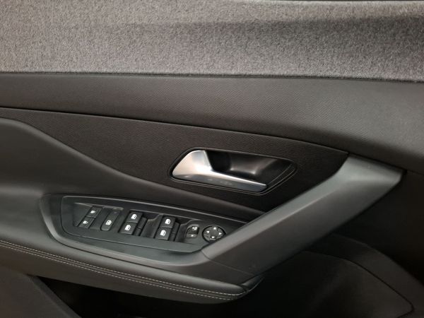 peugeot-308-2024-gasolina-1199cc