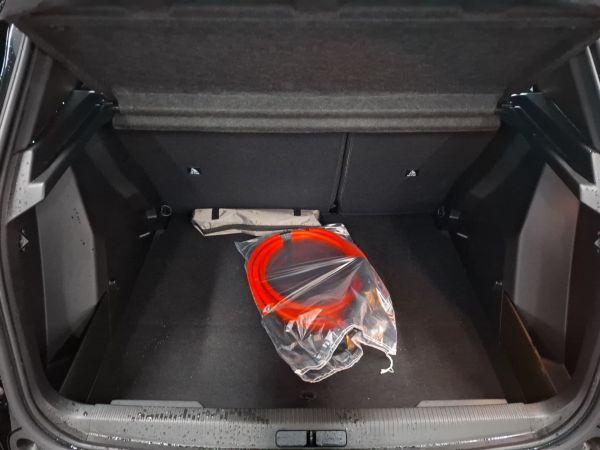 peugeot-2008-2025-eletrico-0cc
