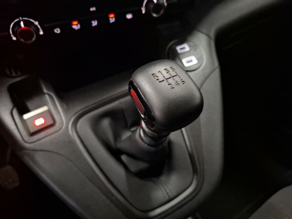 peugeot-partner-2025-diesel-1499cc