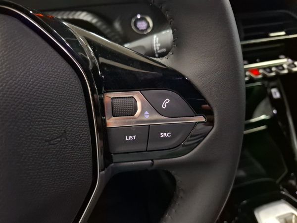 peugeot-2008-2025-eletrico-0cc