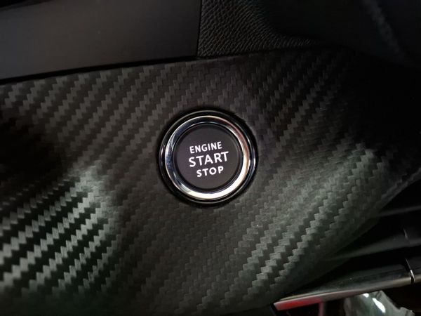 peugeot-2008-2025-eletrico-0cc