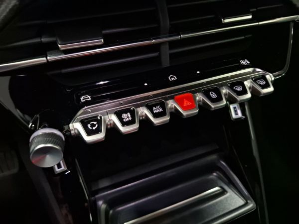 peugeot-2008-2025-eletrico-0cc