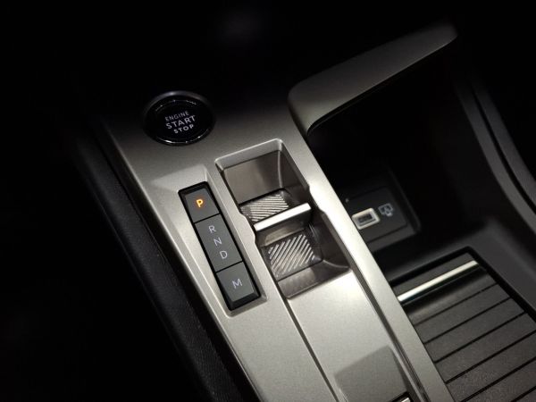 peugeot-308-sw-2025-gasolina-1199cc