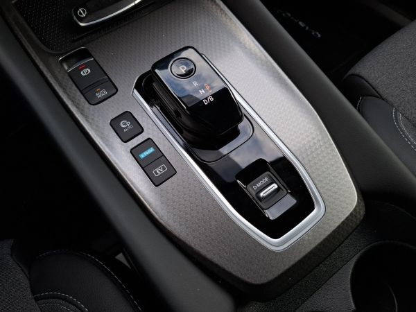 nissan-qashqai-2024-gasolina-1332cc