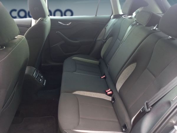 skoda-kamiq-2024-gasolina-999cc
