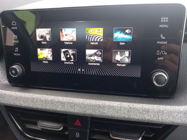 skoda-kamiq-2024-gasolina-999cc
