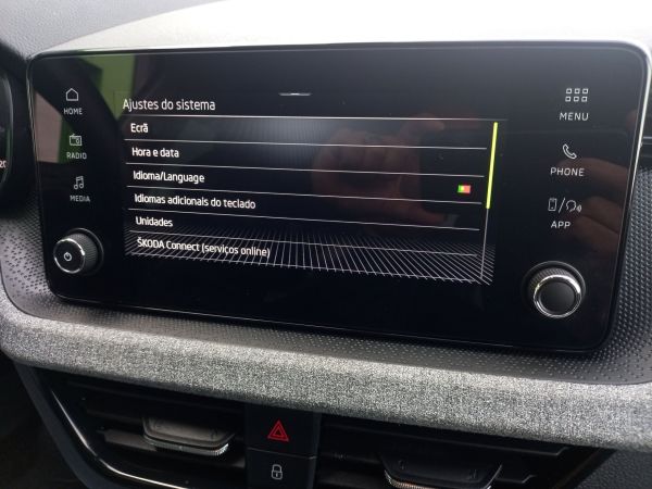 skoda-kamiq-2024-gasolina-999cc