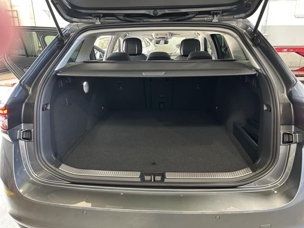skoda-superb-2025-hibrido-1498cc