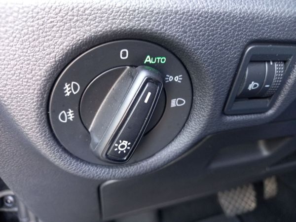 skoda-kamiq-2024-gasolina-999cc