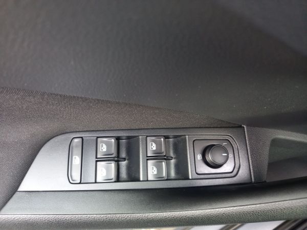 skoda-kamiq-2024-gasolina-999cc