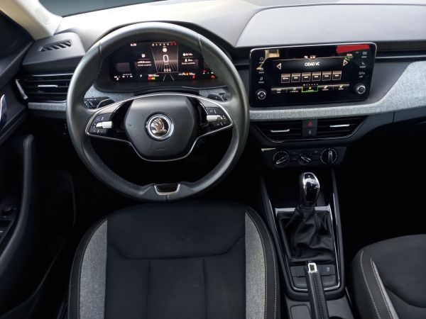 skoda-kamiq-2024-gasolina-999cc
