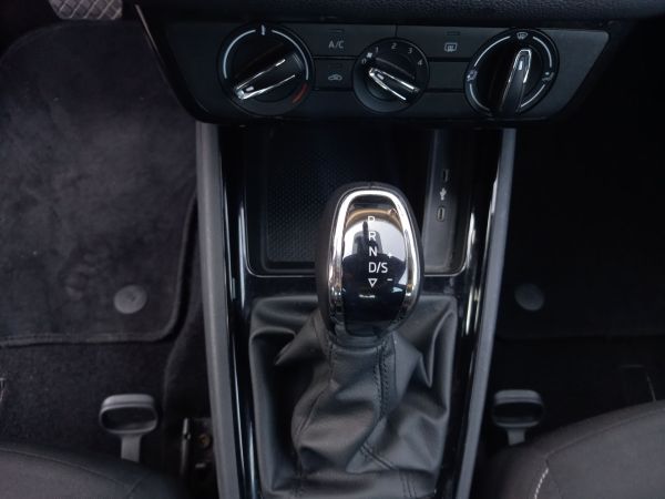 skoda-kamiq-2024-gasolina-999cc