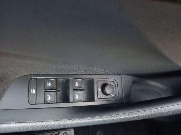 skoda-kamiq-2024-gasolina-999cc