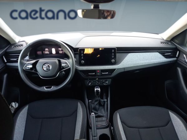 skoda-kamiq-2024-gasolina-999cc