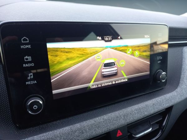 skoda-kamiq-2024-gasolina-999cc