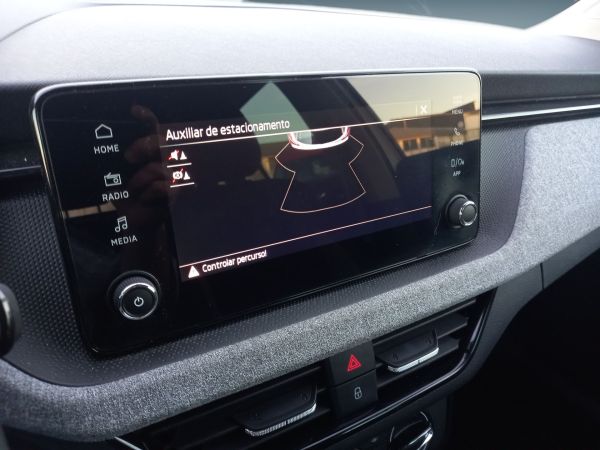 skoda-kamiq-2024-gasolina-999cc