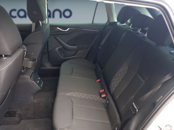 skoda-kamiq-2022-gasolina-999cc